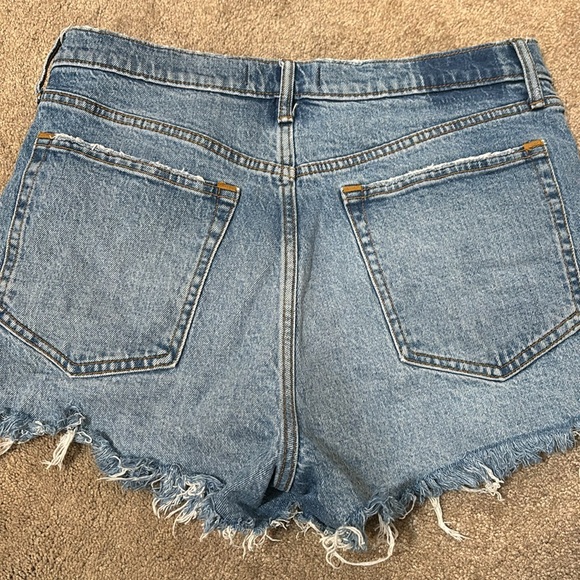 COPY - Abercrombie & Fitch High Rise Denim Shorts - Picture 5 of 5